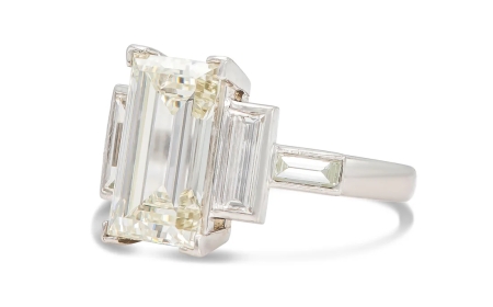 Modern vs. Vintage: Which Engagement Ring Should You Choose?