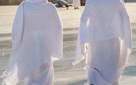 Divine Drapes: The Sacred Journey of Ihram for Men in Umrah and Hajj