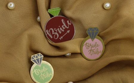 Flower Lapel Pin: A Perfect Touch for Groomsmen & Wedding Suits