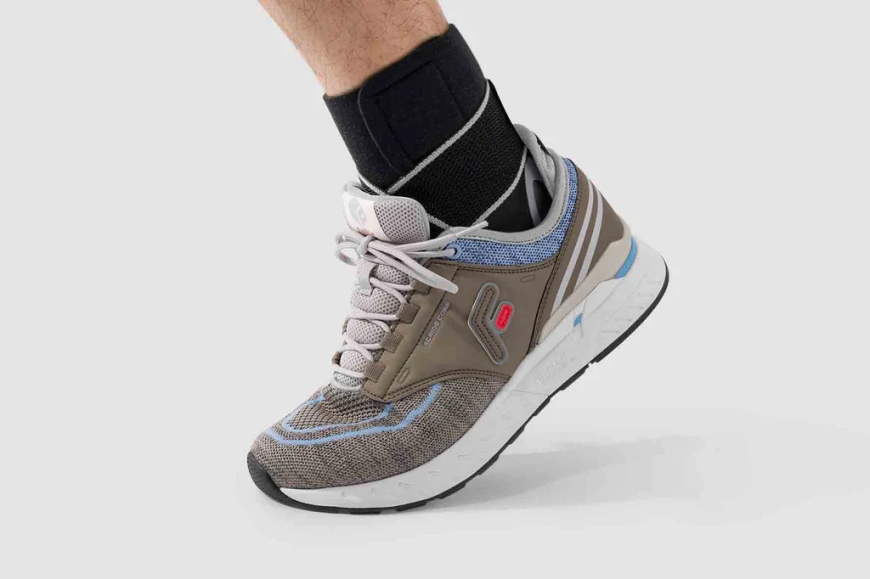 Best Waterproof Walking Shoes for Women (2025): Stay Dry, Walk Happy